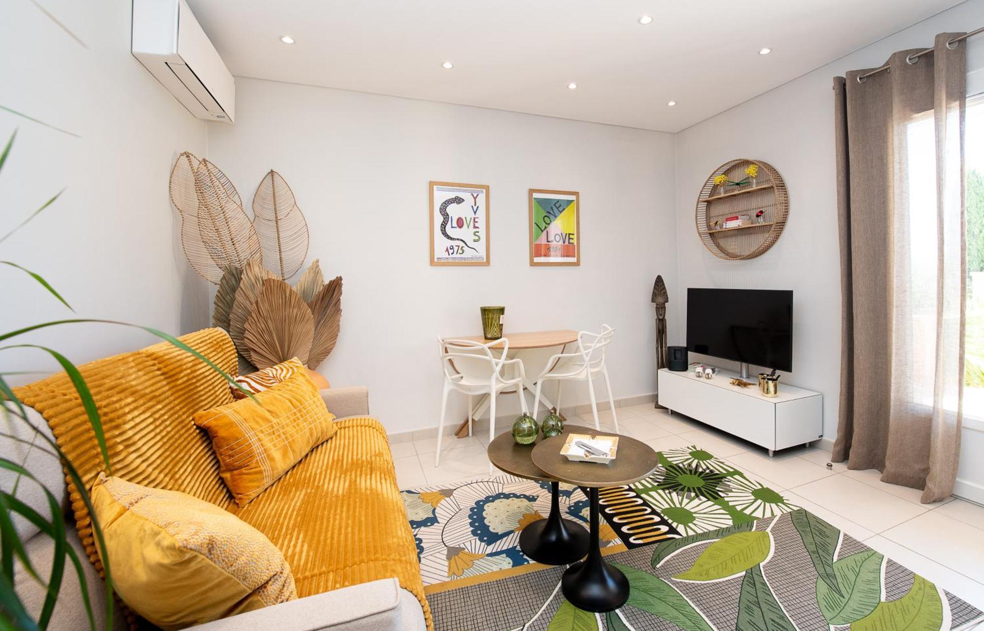 Confortable T2 Vue Mer Avec Terrasse Amenagee Et Parking Prive, Plage Et Port A Pied Sanary-sur-Mer Eksteriør billede